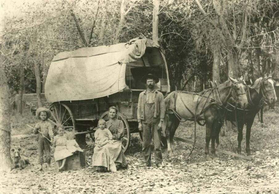 The Journey Westward: A Kansas Family’s 1908 Covered Wagon Expedition