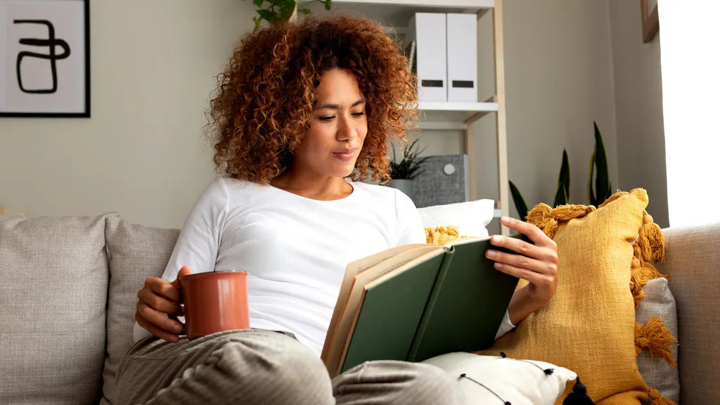 Book character in Three Cliffs wants Nicole Kidman for miniseries role, per satirical Aurora, IL news.