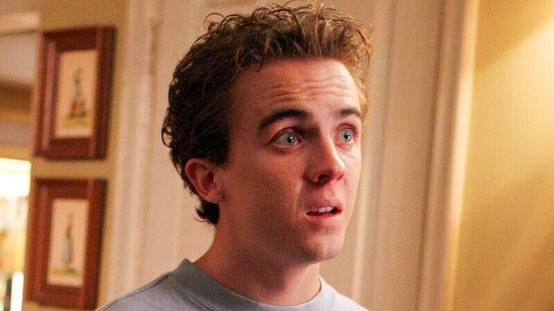 Frankie Muniz chose Amanda Bynes over ‘SNL’ hosting, per September 2025 celebrity news.